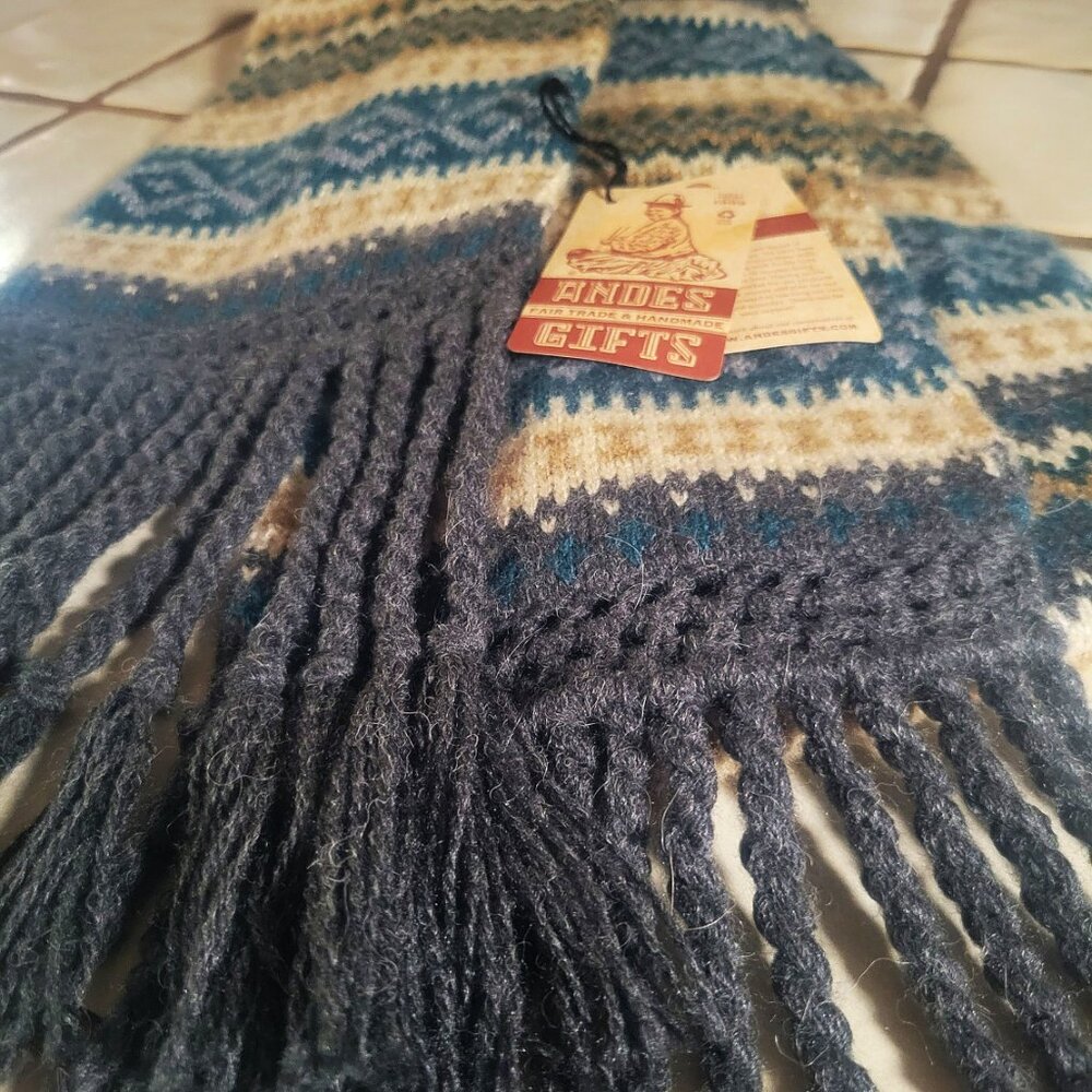 NWT! Andes Gifts Fair Trade Handmade Alpaca Blend Blue/Gray/Tan Pattern w/Fringe - Picture 5 of 10